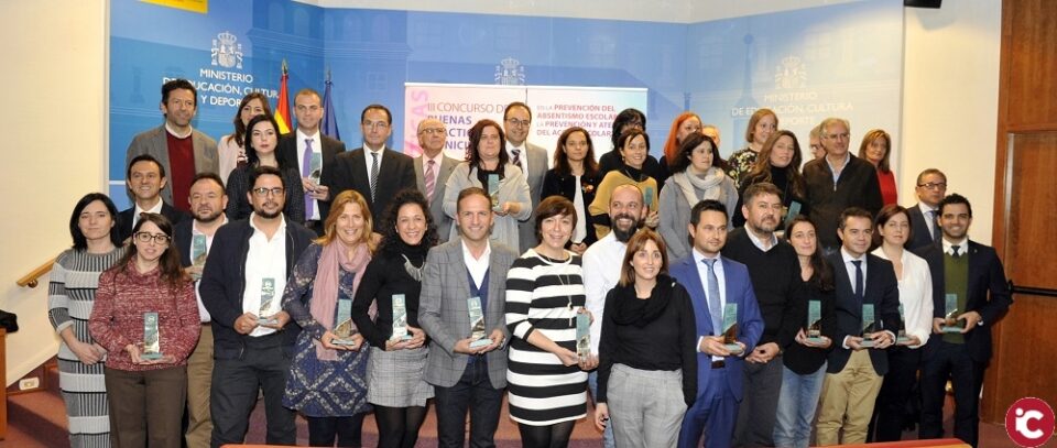 Pinoso reconocido con dos premios por la implantación de programas educativos que previenen el acoso y el absentismo escolar