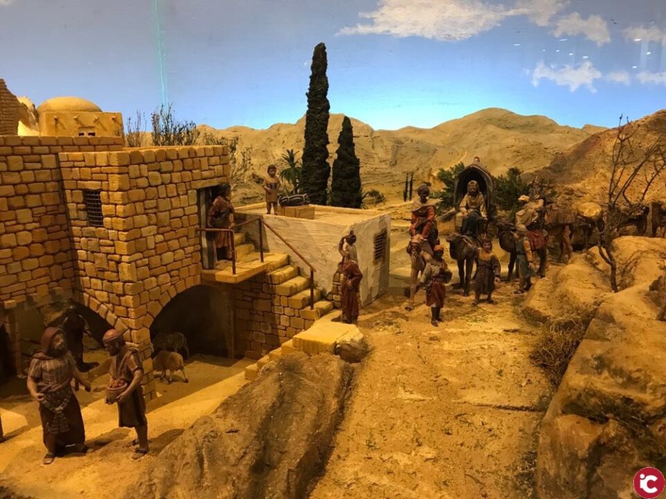 La concejalía de Fiestas inaugura el Belén Municipal en el Mercado Central de Alicante