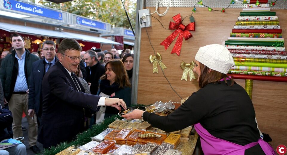 La Feria de Navidad de Jijona recibe a decenas de miles de visitantes durante los tres primeros días