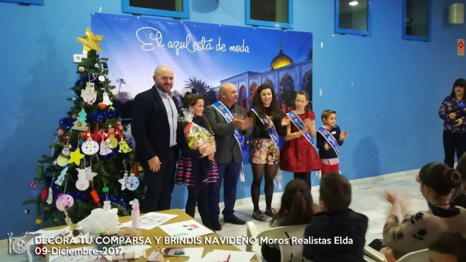 La comparsa de Moros Realistas ha realizado su tradicional actividad "Decora tu Comparsa"