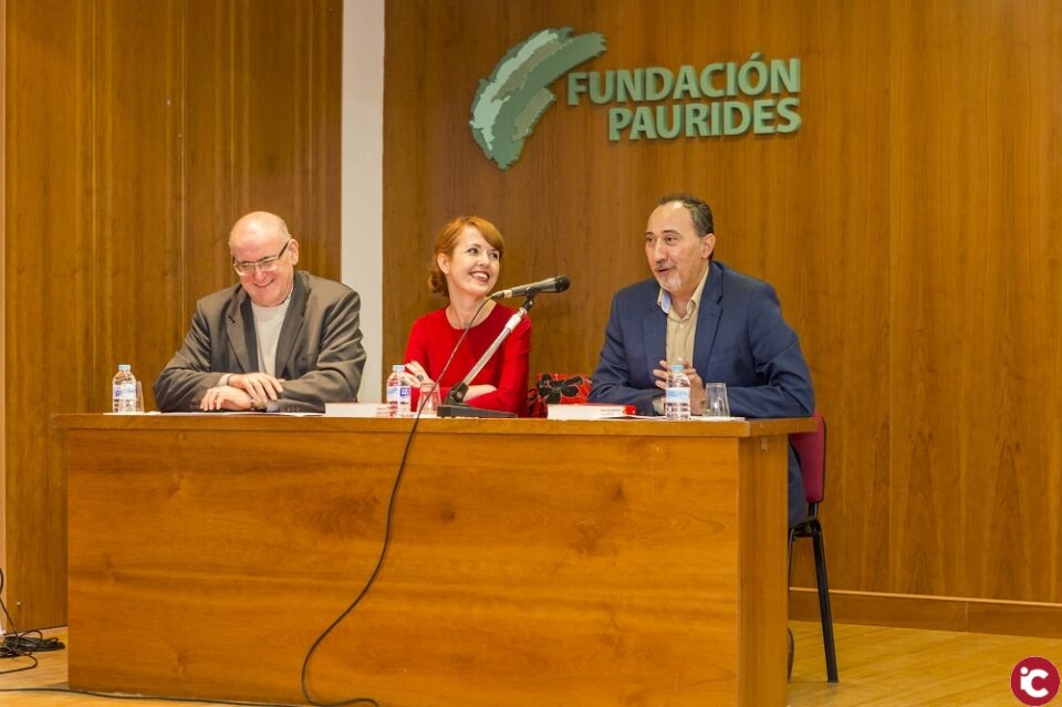 Vanessa Montfort clausura el ciclo de conferencias del Otoño Cultural Caixapetrer