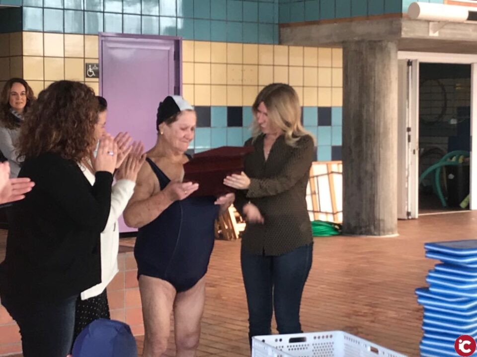 El Ayuntamiento reconoce hoy a la deportista más longeva de sus Escuelas Deportivas en un acto sorpresa