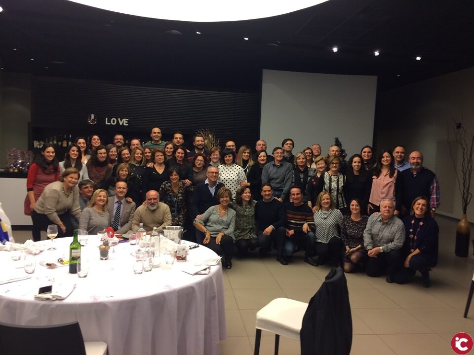 Homenaje tras su jubilación al profesor del IES la Melva Juan Miguel Hernández Verdú