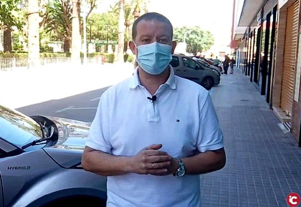 Varios vehículos son sancionados en Aspe a pesar de ser festivo y no haber mercadillo