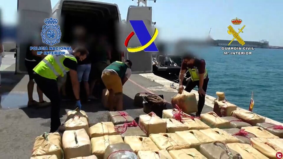 Desarticulada una organización criminal que pretendía introducir 12 toneladas de hachís en narcolanchas por todo el Levante