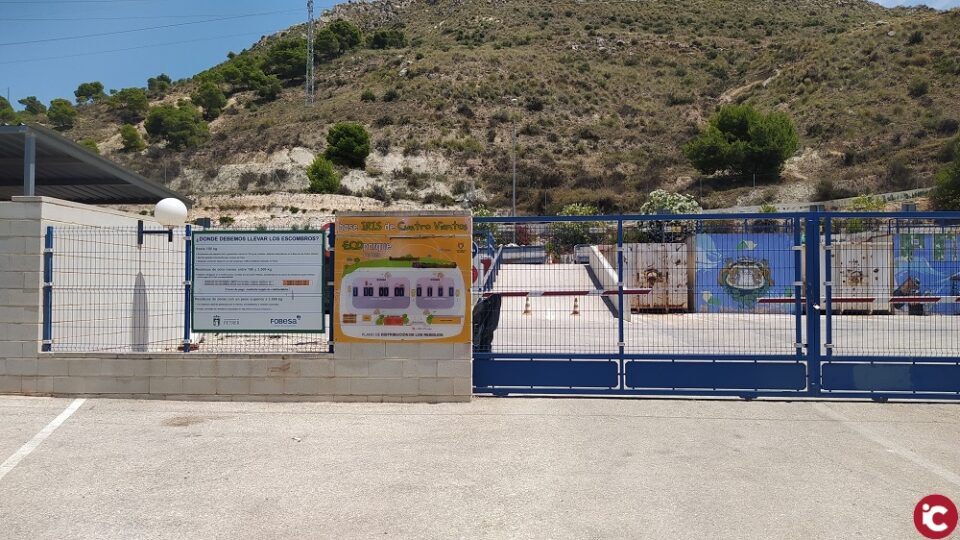 Esquerra Unida Petrer solicita al gobierno local mejorar el trato con los profesionales de la jardinería