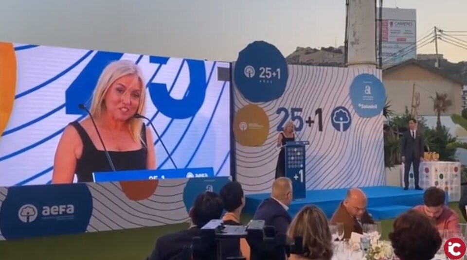 AEFA homenajea a sus fundadores en la celebración de la gala de su 25º aniversario