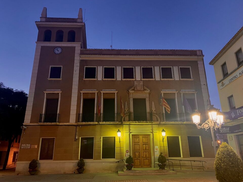 Elda decreta tres días de luto tras el fallecimiento de dos eldenses en el accidente de Novelda