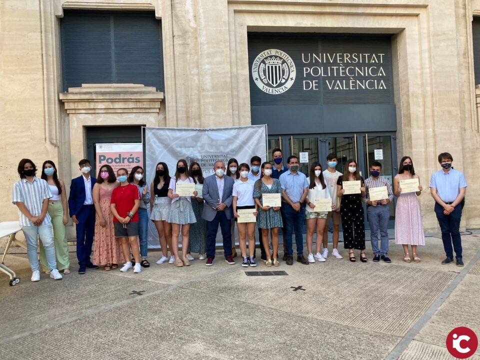 Lliurats els II Premis 'FUTUR' del Campus d'Alcoi de la UPV