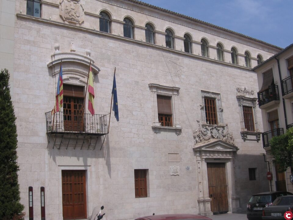 El Ayuntamiento lanza el plan de ayuda a la industria y el comercio al por mayor 'Reactiva 21' dotado con 172.000 euros