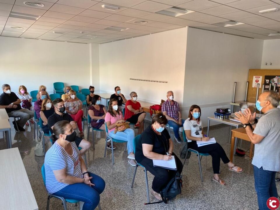 Petrer presenta Xarxa Salut a las asociaciones y a personas interesadas para colaborar en la promoción de hábitos saludables
