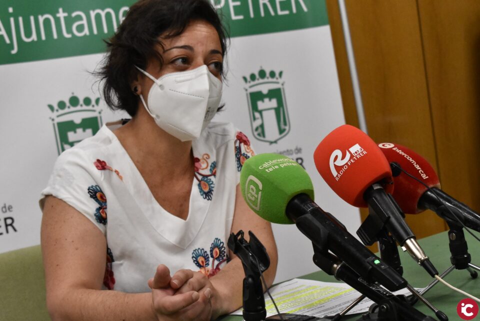 Petrer municipaliza el servicio de personal de espacios culturales integrado por 7 trabajadores