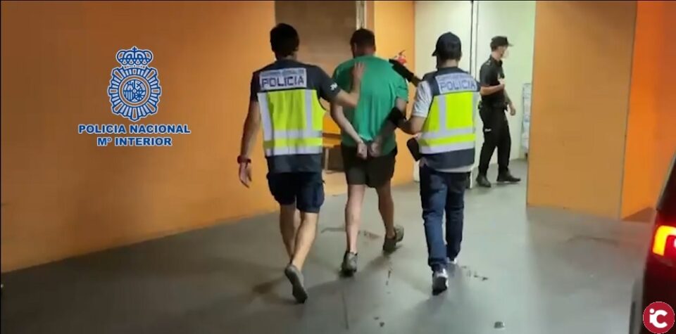 La Policía Nacional detiene en Alicante a dos hermanos fugados de la justicia y líderes de una organización de narcotraficantes