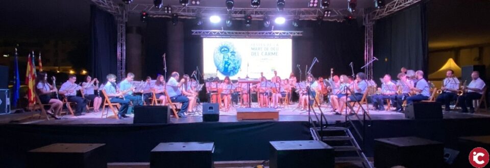 Entrañable inicio de las fiestas de la Virgen del Carmen