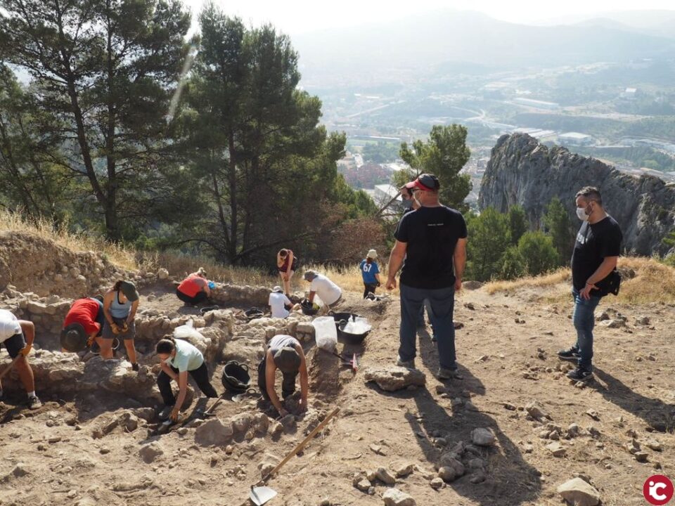 En marxa la sisena campanya d'excavacions al jaciment arqueològic del Castellar d'Alcoi