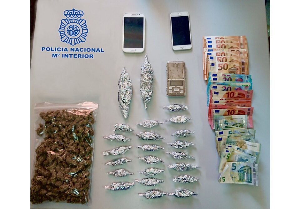 La Policía Nacional desmantela un punto de venta de droga ubicado en una vivienda de Elche