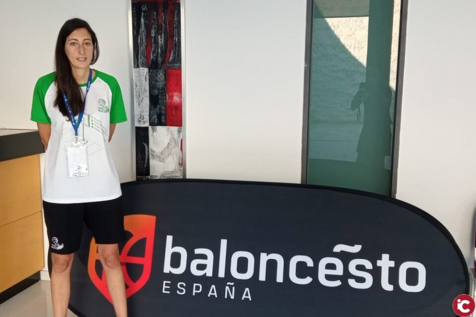 Lirios Rovira estará una temporada más al cargo de la dirección deportiva del Nou Bàsquet Alcoi