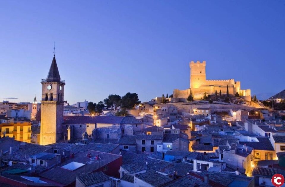 El Ayuntamiento de Villena logra una asignación de 172.000 euros de la Diputación para el plan de apoyo a familias