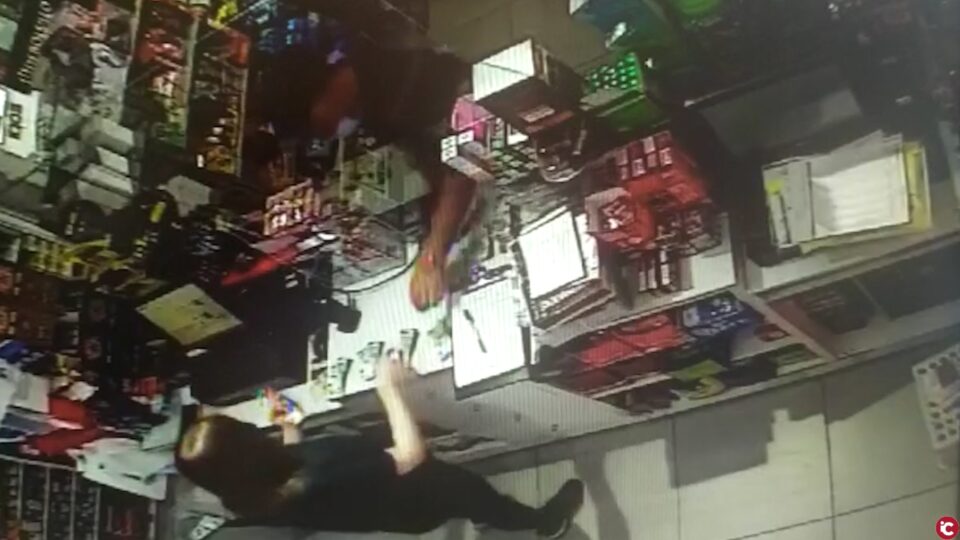 La Guardia Civil de Alicante investiga a dos hombres por cometer un delito de hurto mágico