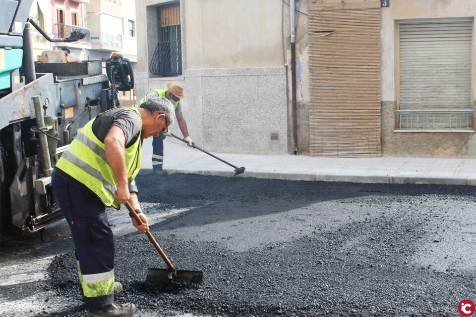 El Ayuntamiento de Novelda inicia la tramitación para la construcción de nuevos nichos y el reasfaltado de vías urbanas