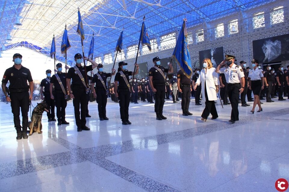 La Policía Nacional ha presentado 147 policías e inspectores en prácticas que concluirán sus periodos de formación en las Comisarías de la provincia de Alicante