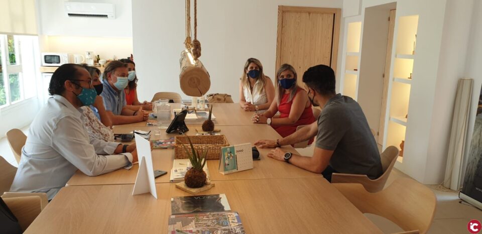 Alicante establece sinergias turísticas con Ibiza