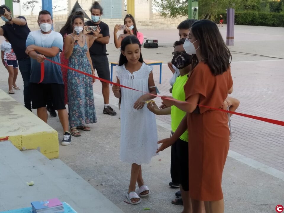 El Programa de intervención comunitaria del Barrio San Francisco de Villena cierra su actividad con la emisión del videoclip realizado por los menores