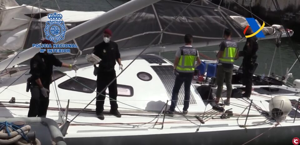 Intervenida una tonelada de cocaína oculta en un moderno velero abordado en medio del Atlántico