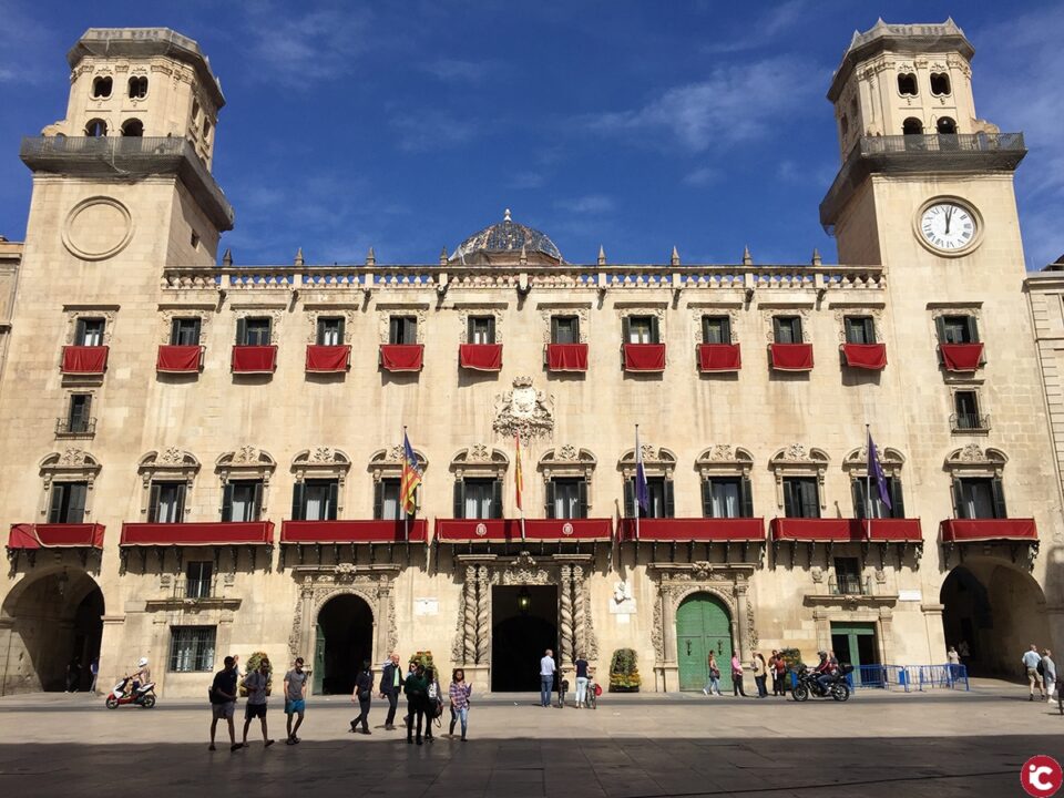 El Pleno de Alicante aprueba por unanimidad el reglamento de uso de instalaciones deportivas