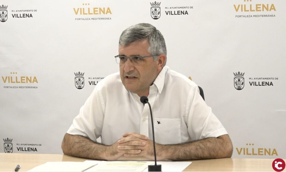 Juan José Olivares comenta las mociones presentadas al pleno que se celebra hoy