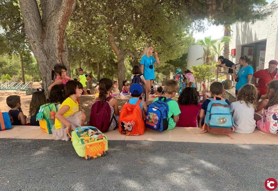 Clausurada la Escuela de Verano en la que han participado más de 600 niños y niñas de Elda en las instalaciones deportivas de San Crispín