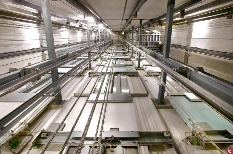 Adjudicación del contrato de servicio de mantenimiento de ascensores y plataforma elevadora en El Campello