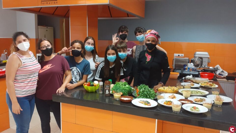 Finalizan los talleres de cocina para jóvenes en El Campello