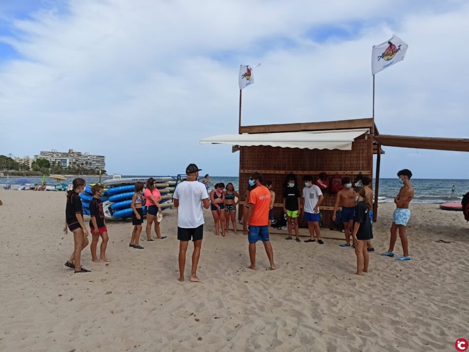 Arrancan los talleres de deportes náuticos en la Zofra de El Campello