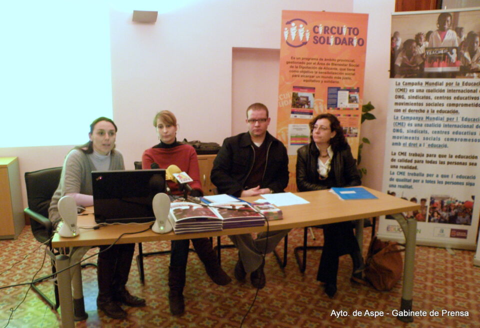 ASPE COLABORA EN LA CAMPAÑA MUNDIAL POR LA EDUCACIÓN. LA EXPOSICIÓN DE LOS OBJETIVOS SE MUESTRA EN EL CENTRO DE INFORMACIÓN JUVENIL