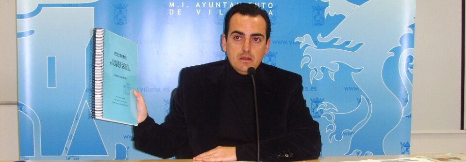 Richart: Lledó es una niña de 10 años que pega pataletas. Ella