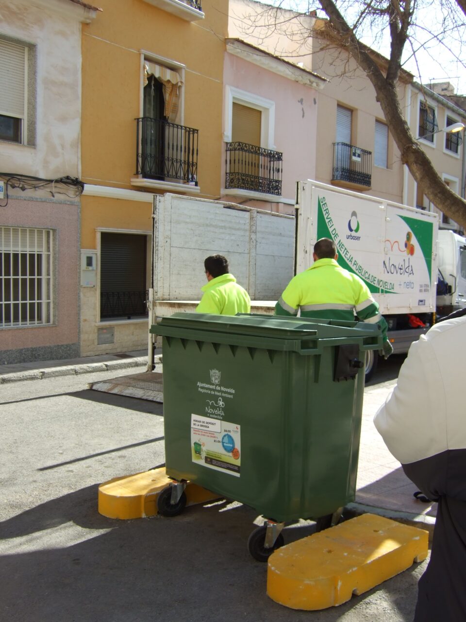 VALORACIÓN DEL RECICLAJE EN NOVELDA Y FINALIZACIÓN DE LAISTALACIÓN DE CONTENEDORES DE R.S.U.