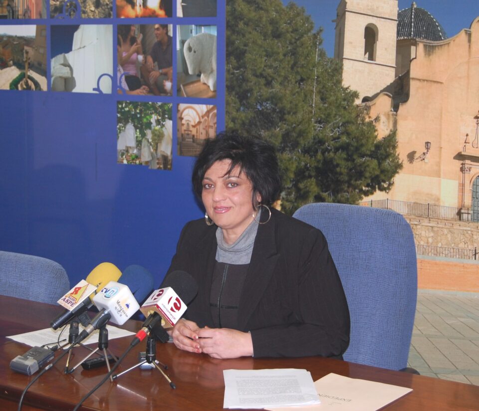 Antonia Cervera: Hemos apostado por invertir en nuestros vecinos y en crear empleo