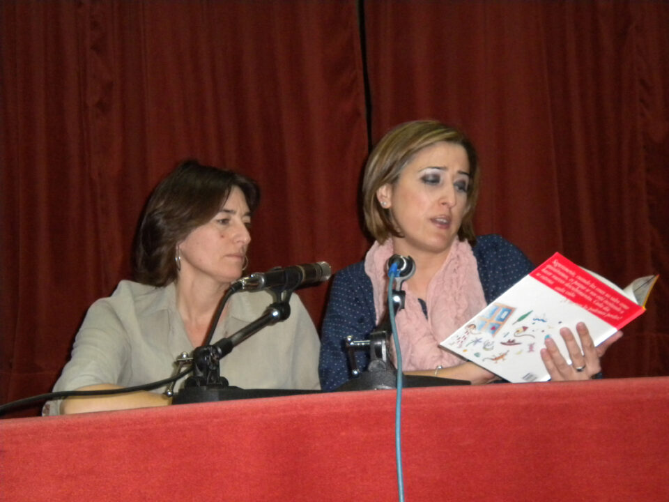 La psicopedagoga Mar Cortina impartió una charla sobre "Como tratar la muerte con niños y adolescentes"