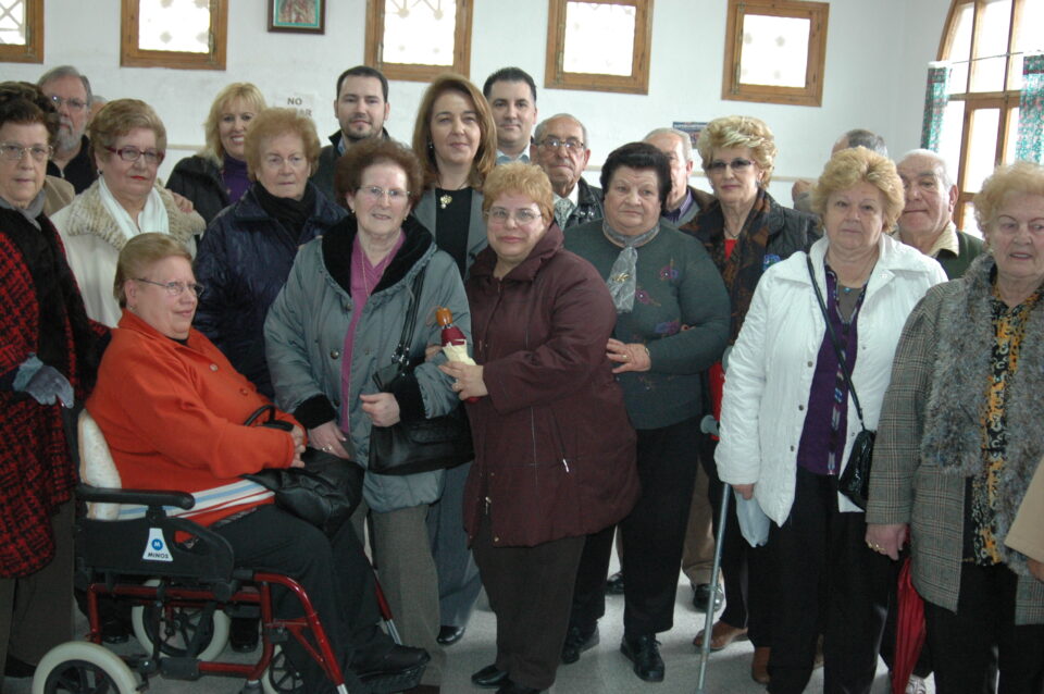 Los vecinos de Virgen de la Cabeza piden a la alcaldesa más inversiones en el barrio