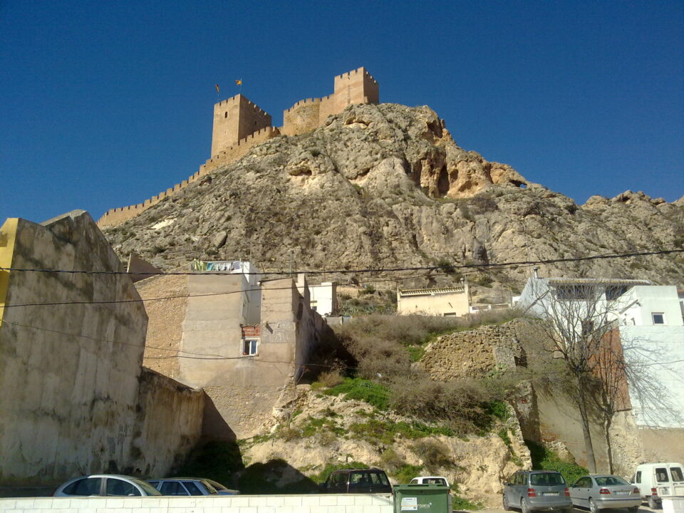 El Ayuntamiento de Sax solicita una ayuda Ruralter para adecuar una zona de aparcamiento y zona verde en el entorno histórico