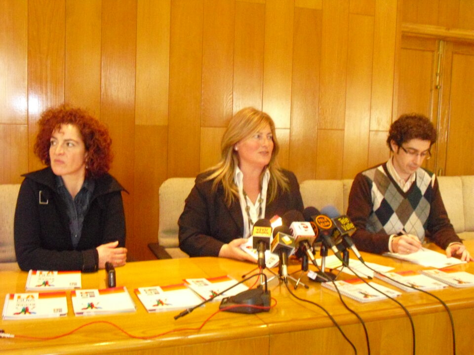 La OMIC presenta "La guia del consumidor Eldense"