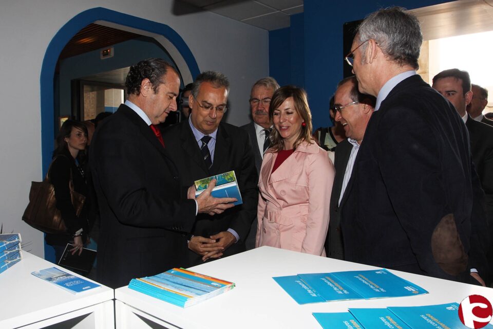 La Costa Blanca apuesta por la oferta complementaria con la apertura de la nueva oficina de Terra Mítica