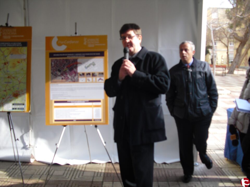 El Conseller de infraestructuras asiste al inicio de obra de la remodelación del parque de San Francisco de Sales