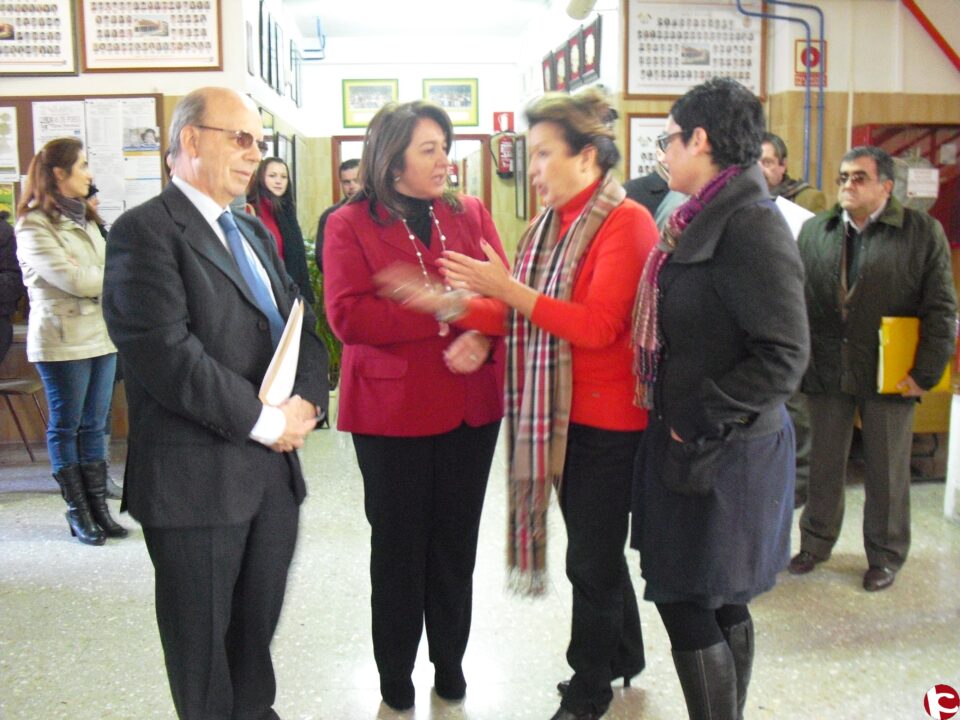 El colegio Miguel Hernández ya dispone de un ascensor y una rampa que facilitan la accesibilidad a los alumnos con movilidad reducida