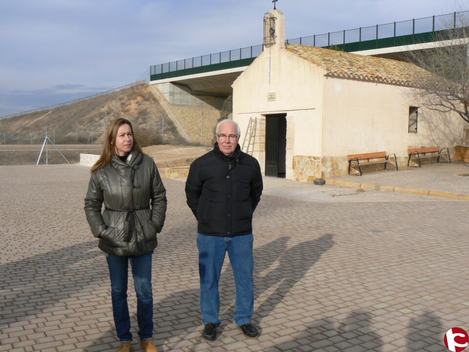 La ermita de San Bartolomé cuenta con una nueva explanada