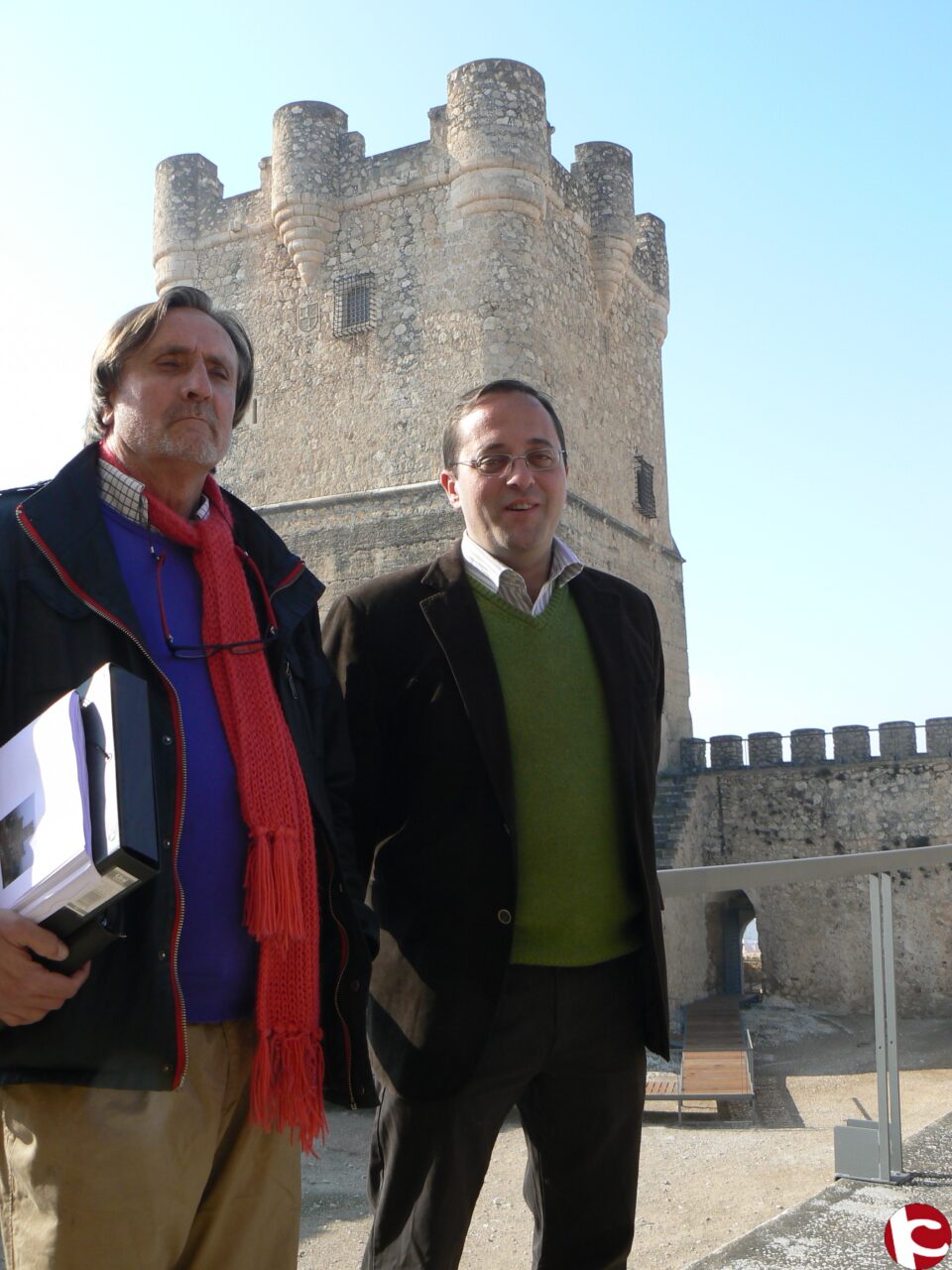 El concejal de Turismo ha presentado las obras de Mejora de los recorridos visitables en el castillo de la Atalaya