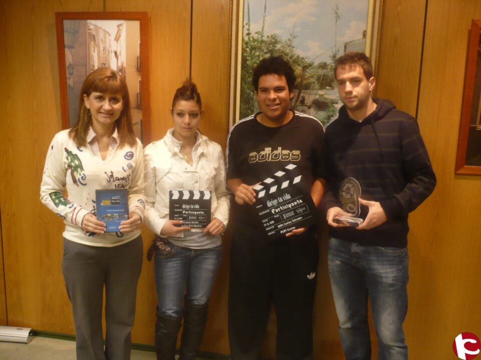 Cinco alumnos del PCPI de cocina de Petrer reciben un premio por un corto sobre prevención de drogas