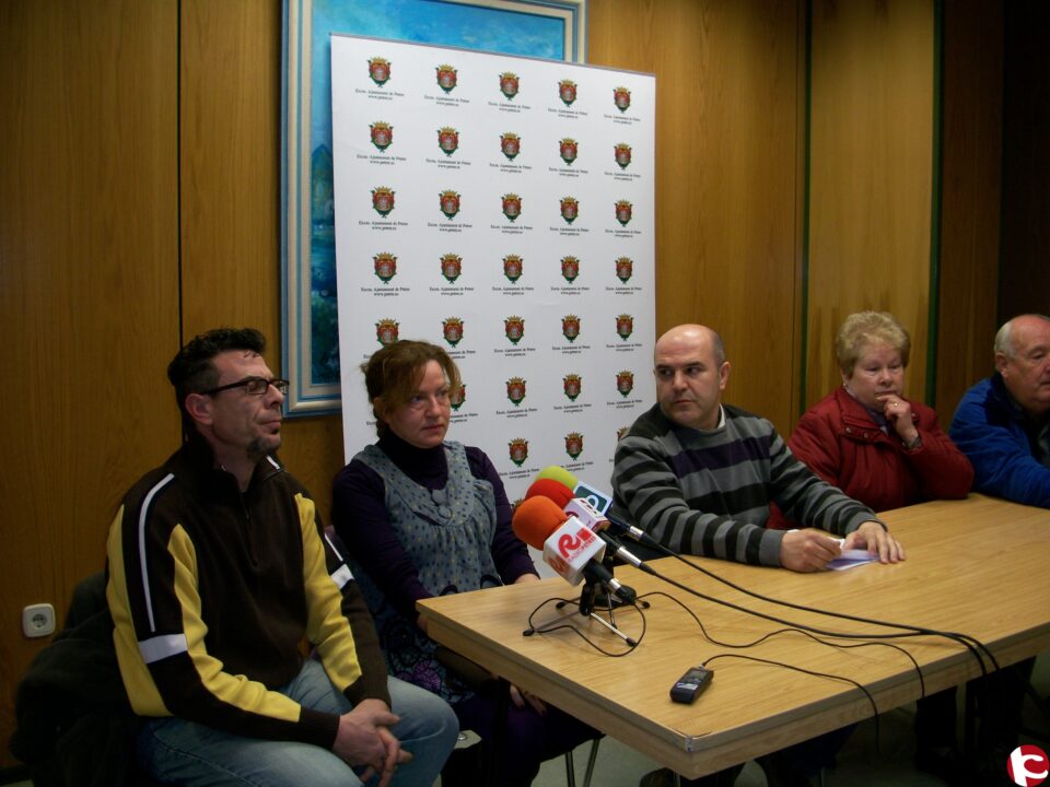 El PSOE y vecinos afectados por las cuevas denuncian la falta de sensibilidad de Pascual Díaz
