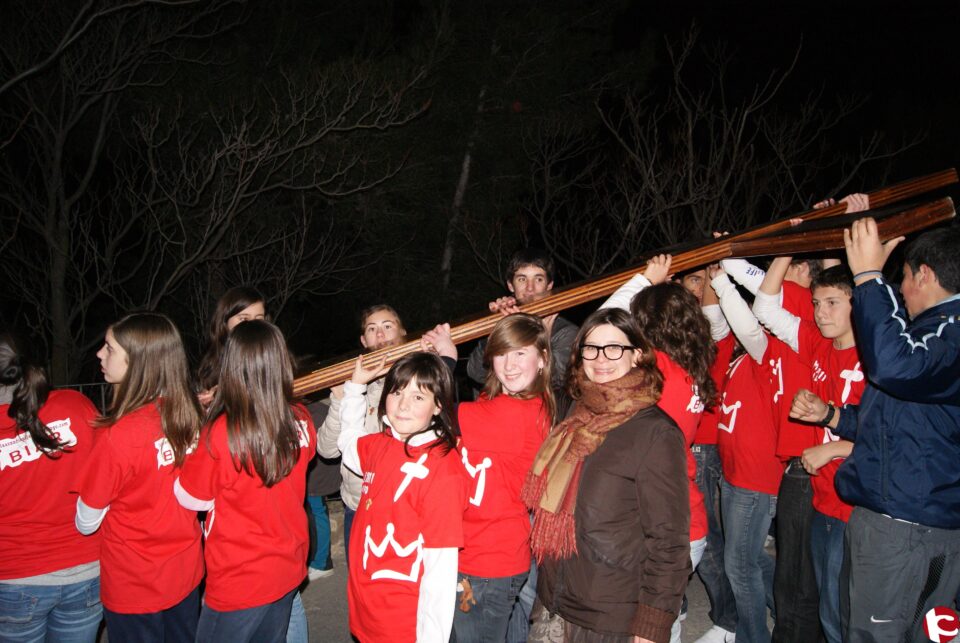 La Cruz de la JMJ llega a nuestra vicaría IV